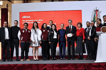 Avanza desarrollo del auto eléctrico mexicano Olinia