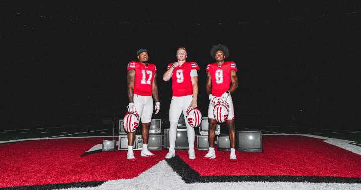 Badgers to rock throwback uniforms for Oct. 11 game against Iowa