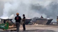 Bodega abandonada que almacenaba materiales inflamables termina por incendiarse en Guadalupe