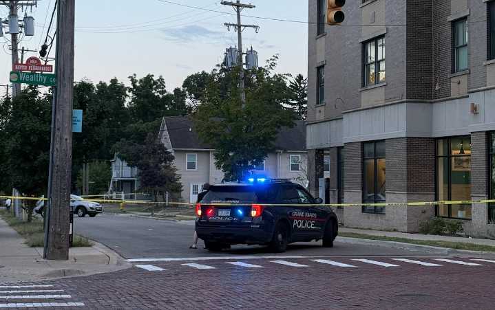 Man killed in shooting on Grand Rapids’ Southeast Side
