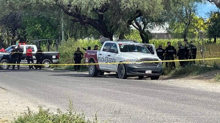 Matan a balazos a dos mujeres en una camioneta sobre la Tehuacán
