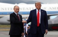 Putin califica de "constructivas" y "útiles" las negociaciones con Trump