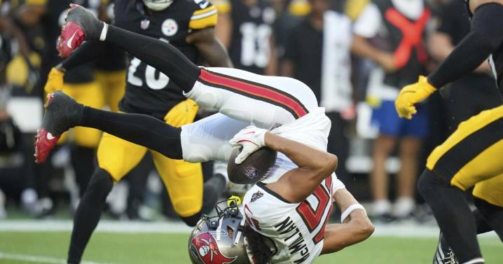 Teddy Bridgewater throws 2 TDs as the Buccaneers slip by the Steelers 17