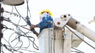 Vecinos de Monterrey, Guadalupe y García reportan constantes cortes de luz