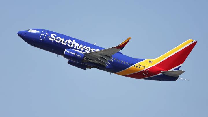 Southwest clusters flights in pursuit of rivals’ fuller planes