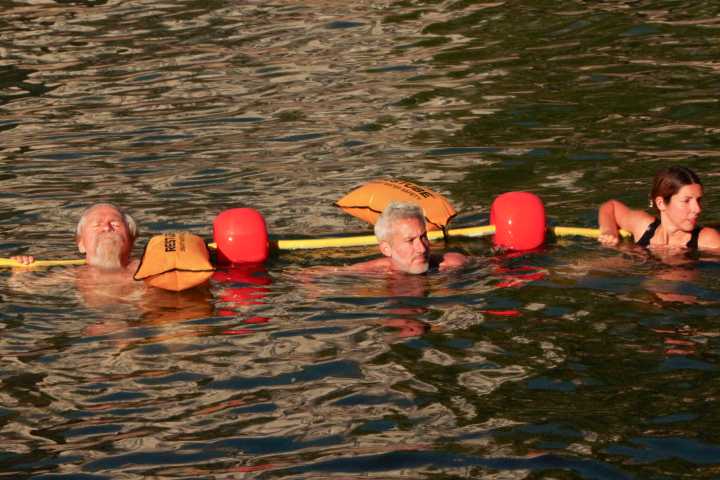 Baños en el Sena contra el calor en París mientras la canícula sacude el sur de Francia