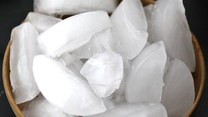 I’m a bartender and you’re using ice all wrong