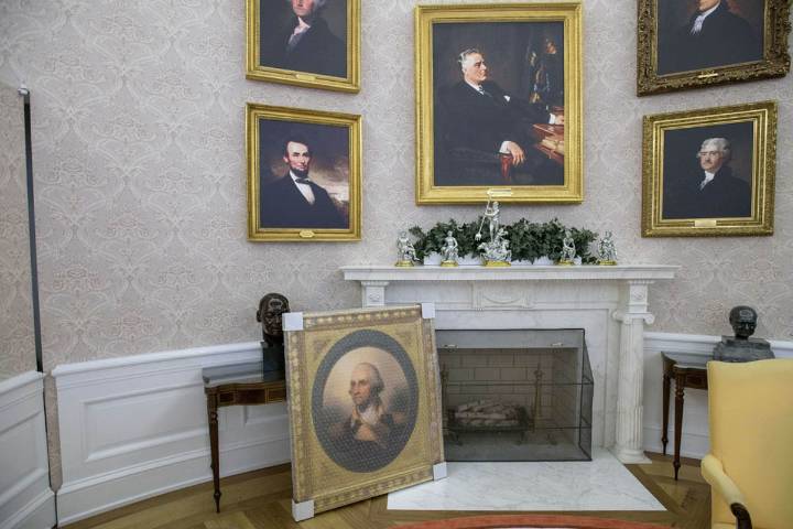 Trump reubica los retratos de Obama y Bush lejos de la vista de quienes visitan la Casa Blanca