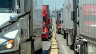 La agencia Trump hace una pausa de todas las nuevas visas de trabajo de conductor de camiones comerciales