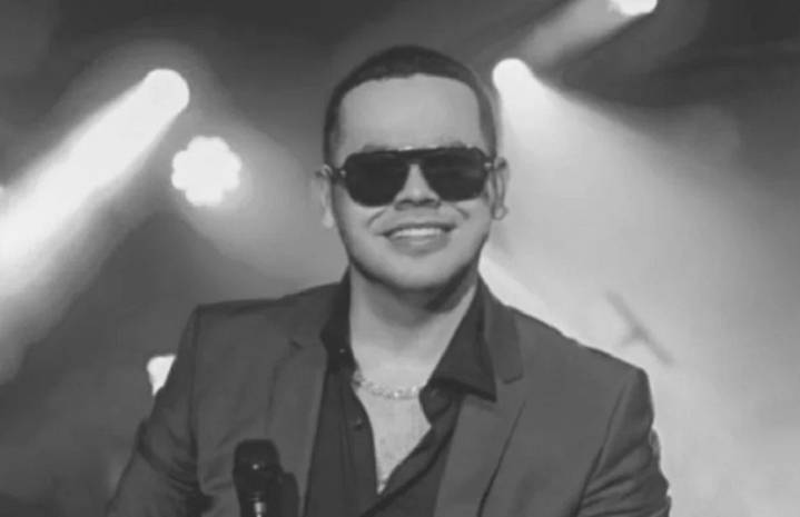 Asesinan a tiros al vocalista de Enigma Norteño: Esto es lo que se sabe 19 de agosto de 2025 | Espectáculos Hace un mes, el vocalista de Enigma Norteño habría recibido una amenaza del Cártel Jalisco N