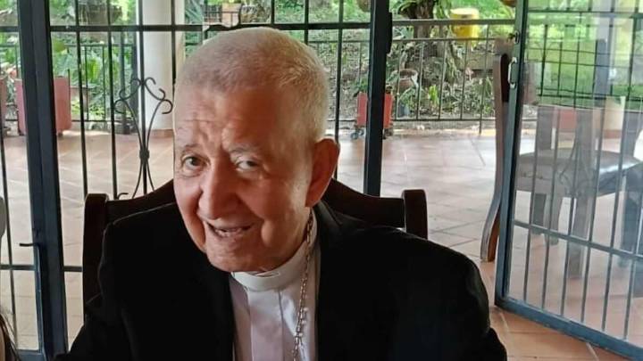 Realizarán honras fúnebres y exequias al monseñor Nel Beltrán Santamaría, obispo...