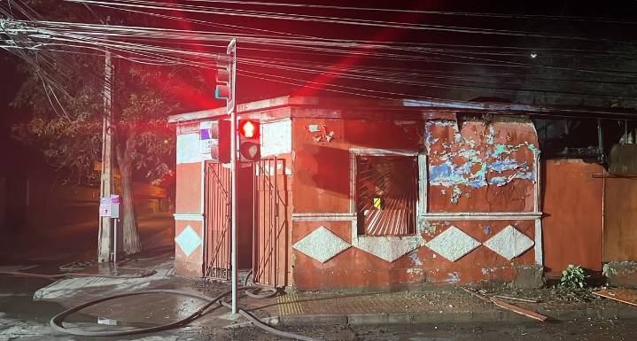 Incendio destruye vivienda en el centro de Copiapó