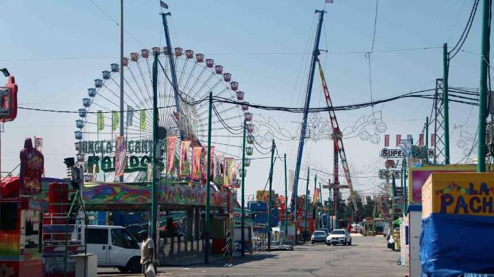 Málaga entre lunares, volantes y verdiales: conoce la programación de la Feria 2025