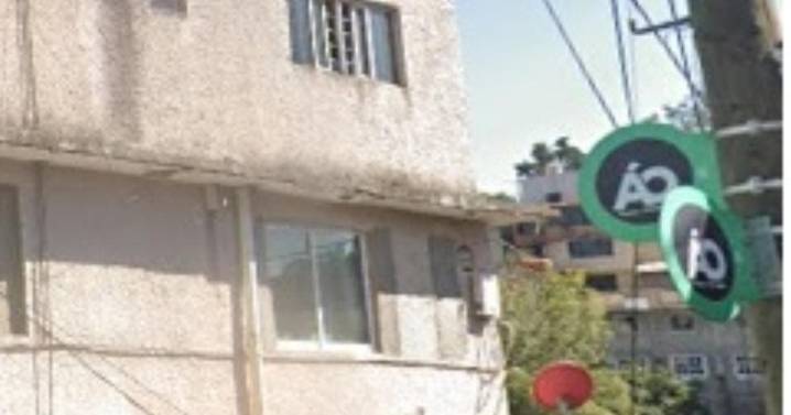 Arrestan a dos hombres en Lomas de Becerra con un arma de fuego y dosis de droga