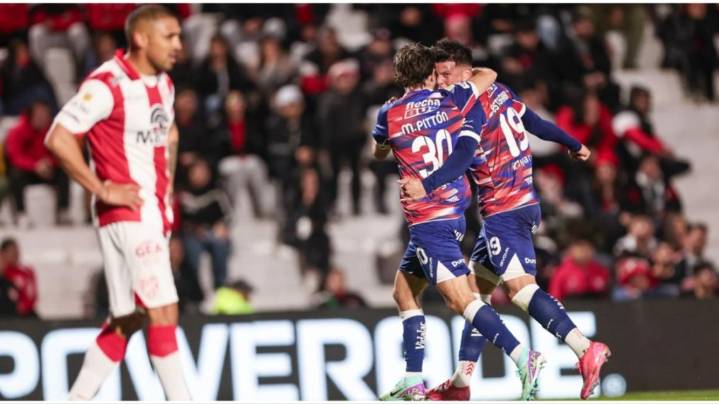 Unión no tuvo piedad en Córdoba: goleó 4-0 a Instituto en menos de 35 minutos y se metió en la pelea por el Torneo Clausura