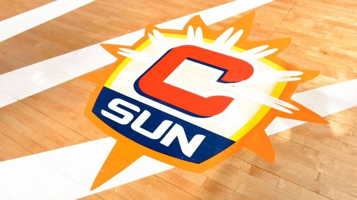 Reports -- Celtics minority owner to buy Sun, move team to Boston
