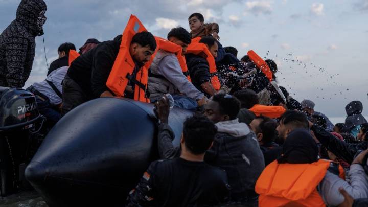 The four big asylum problems Keir Starmer faces from record