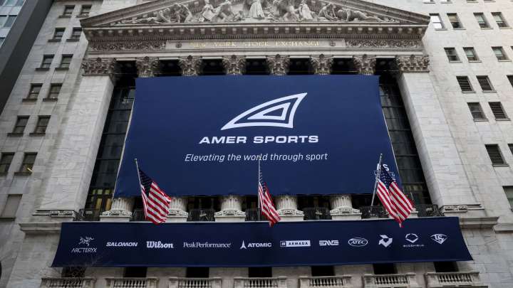 HBSC upgrades Arc'teryx jacket maker to buy, citing new leg of growth