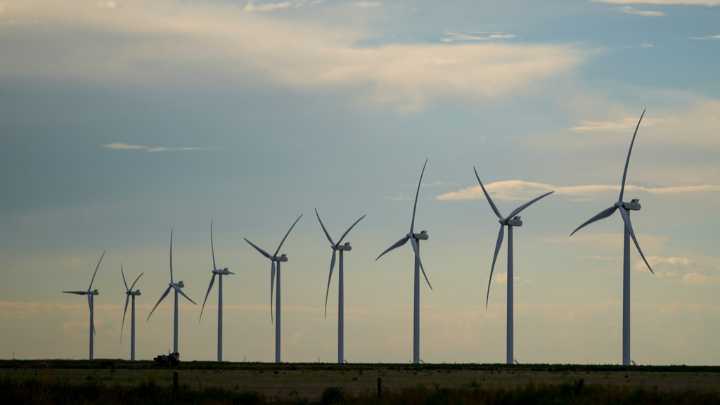 Garfield County construction worker dies after fall from wind turbine