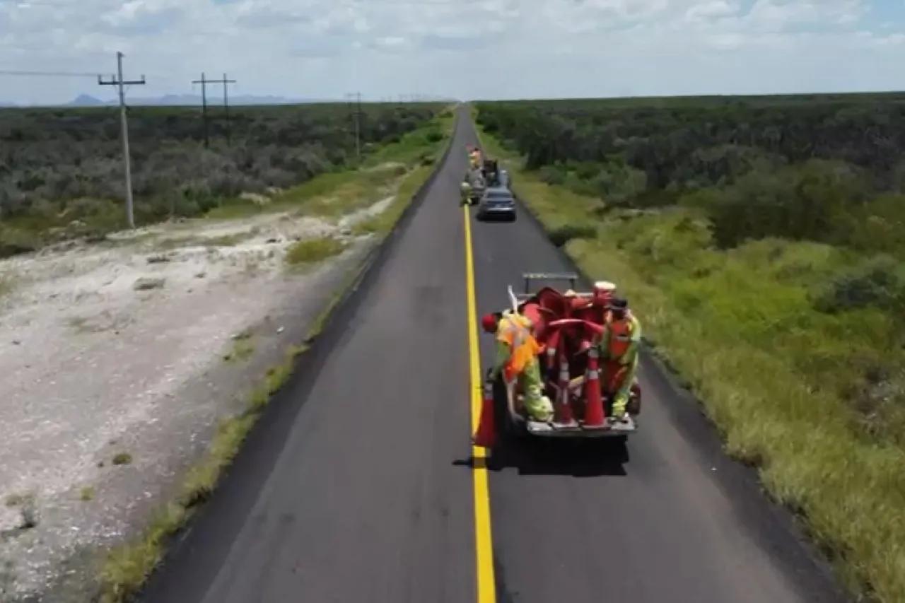 Invierte federación 13 mdp en conservación de carretera Gómez Palacio