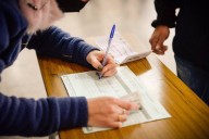 De cuánto será. El Gobierno fijó los valores que cobrarán las autoridades de mesa y delegados en las elecciones de octubre