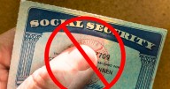 La SSA suspende los pagos y beneficios del Seguro Social a todas estas personas: cuál es la única manera de recuperarlos