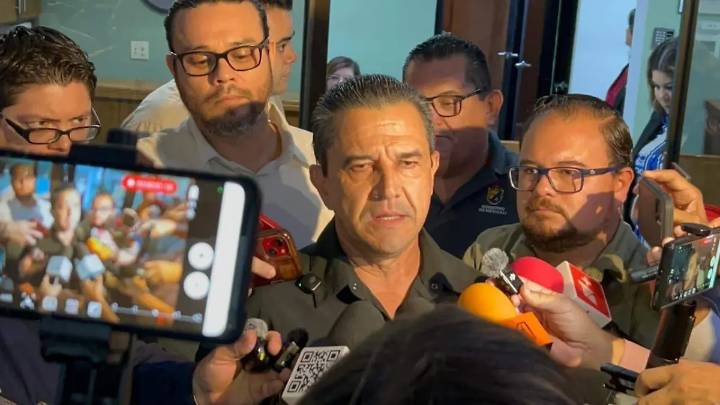Arrestan a Policía Municipal de Mexicali; presunto relacionado con agresión a periodista