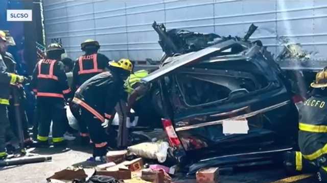 3 killed after semi attempts U-turn on Florida Turnpike