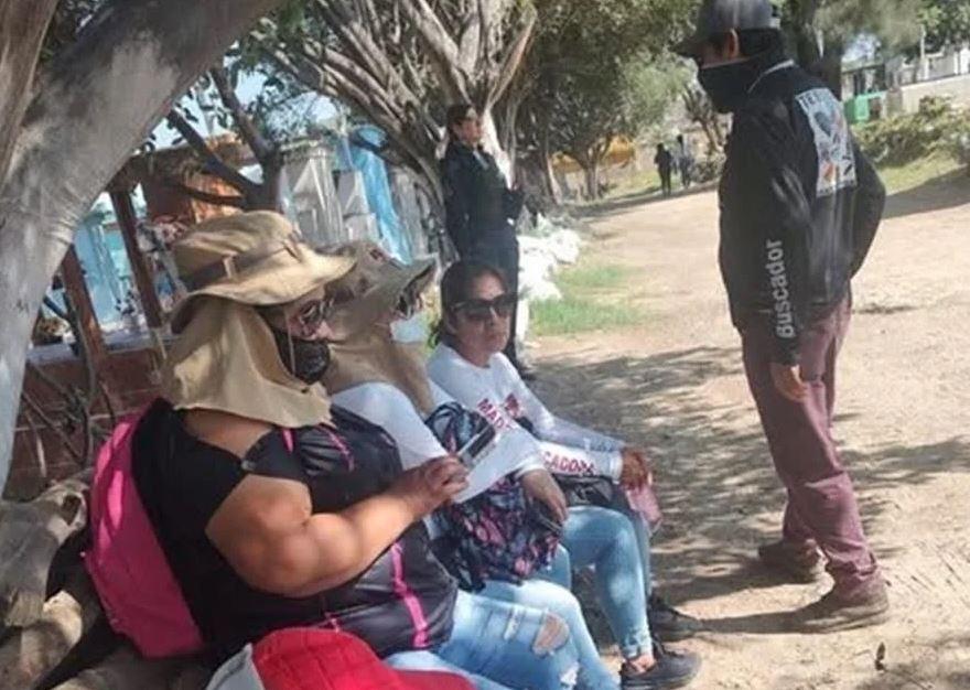 Ven desinterés de Fiscalía en fosa de panteón