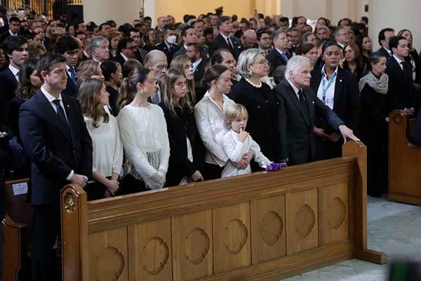 Miguel Uribe fue despedido con honores