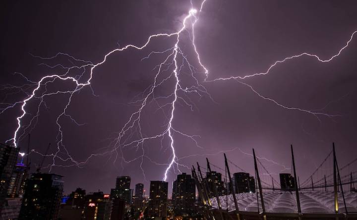 Metro Vancouver weather: Thunderstorms, showers, winds