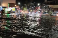 Colapsa drenaje en Cabo San Lucas tras lluvias: comercios cerrados y riesgo sanitario