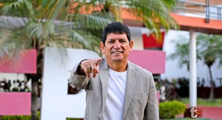 Agustín Lozano fue reelegido como presidente de la FPF hasta 2030 [VIDEO]