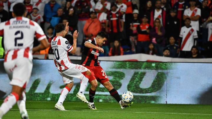 River eliminó a Unión por penales y sigue en la Copa