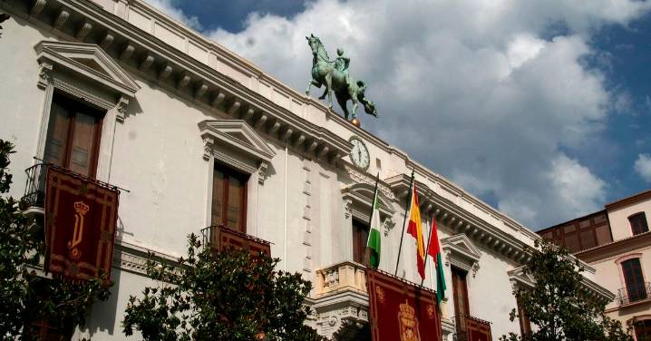 Desempleados del distrito Norte de Granada se formarán en el montaje y mantenimiento de instalaciones eléctricas y fotovoltaicas