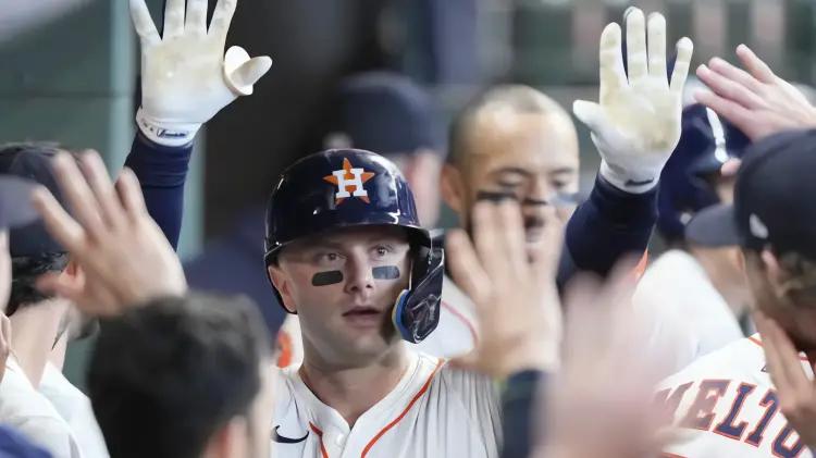 Jonrón de Walker impulsa victoria de Astros sobre ...