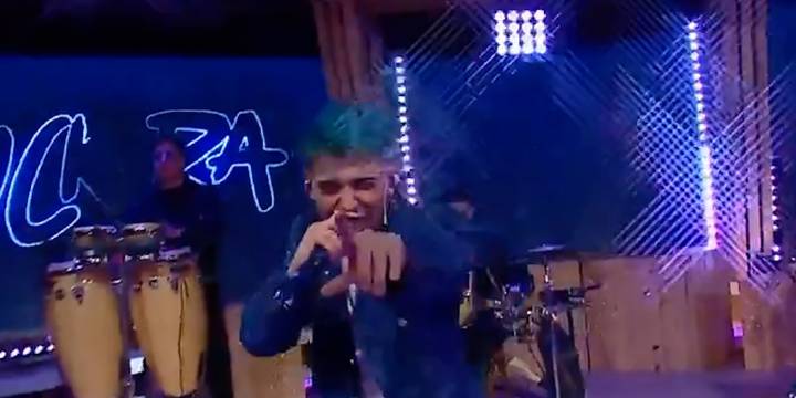 Luck Ra en La Peña del Morfi: la intimidad de La Voz..., mini recital de hits y un sorpresivo cover de La Vela Puerca