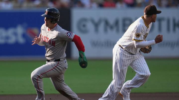 Manny Machado's failed hidden ball trick costs Padres one run