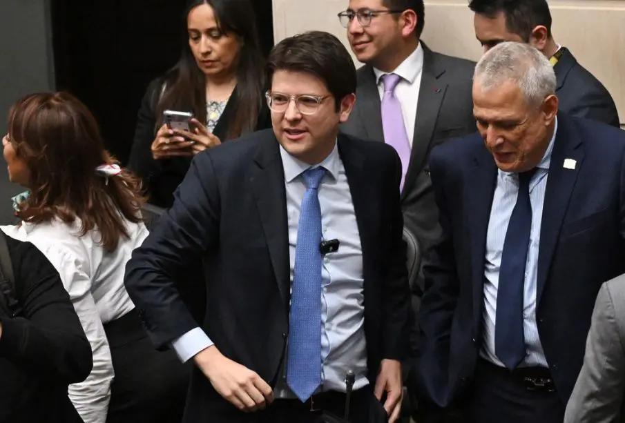 Muere Miguel Uribe, presidenciable colombiano atacado a tiros: ¿quién fue y por qué lo mataron?