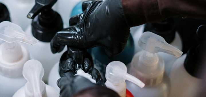 25 formaldehyde-releasing chemicals will be prohibited in Washington cosmetic products