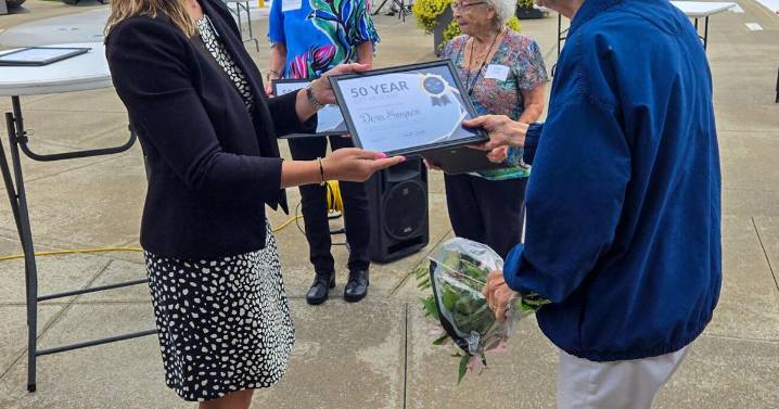 Beachwood recognize 50-year reisdnets at first Senior Picnic