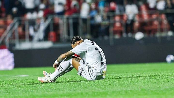 Neymar Jr. terminó en llanto tras la derrota 6