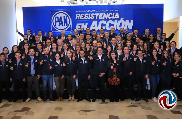 Diputados federales del PAN acuerdan combatir a la "narcopolítica"