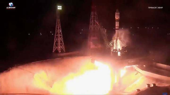 Russia launches mice, microbes and more on monthlong mission to Earth orbit