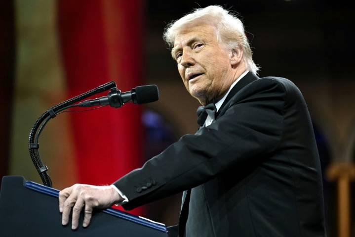 Encuestas muestran sobre el giro de Trump de la inmigración a la delincuencia