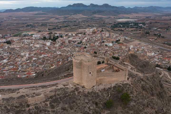Spanish Town Aims to Ban Muslim Celebrations in Public Spaces