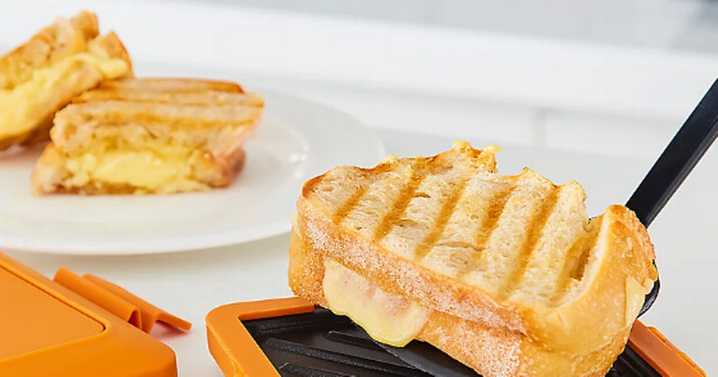 Shoppers race to buy £4 'no mess' gadget that makes toasted sandwiches in the microwave