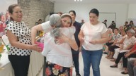 Con emotivo homenaje celebran el Día del Adulto Mayor