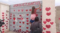 Integrantes del colectivo “Justicia Para Nuestros Deudos 386” realizan plantón en crematorio Plenitud en Ciudad Juárez
