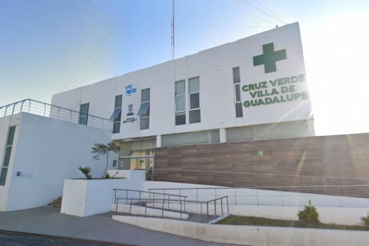 Anuncian rebajas en laboratorio de Cruz Verde